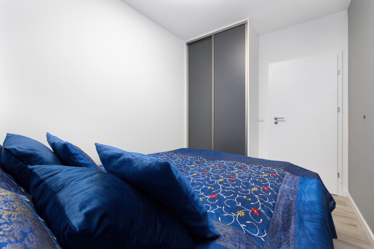 Platinium Apartment By Renters Prestige Rewal Luaran gambar